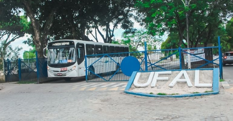 Ufal divulga seleção para professor substituto