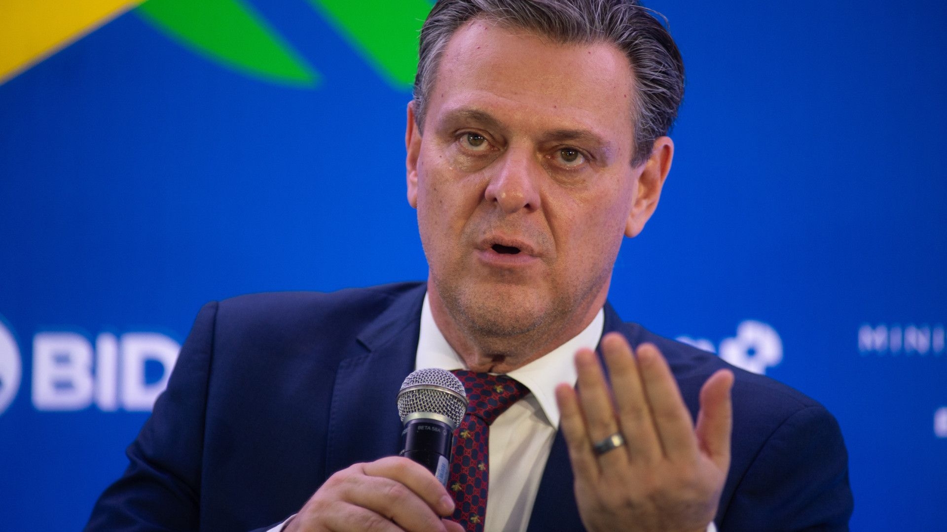 Ministro de Lula vota para derrubar veto ao marco temporal