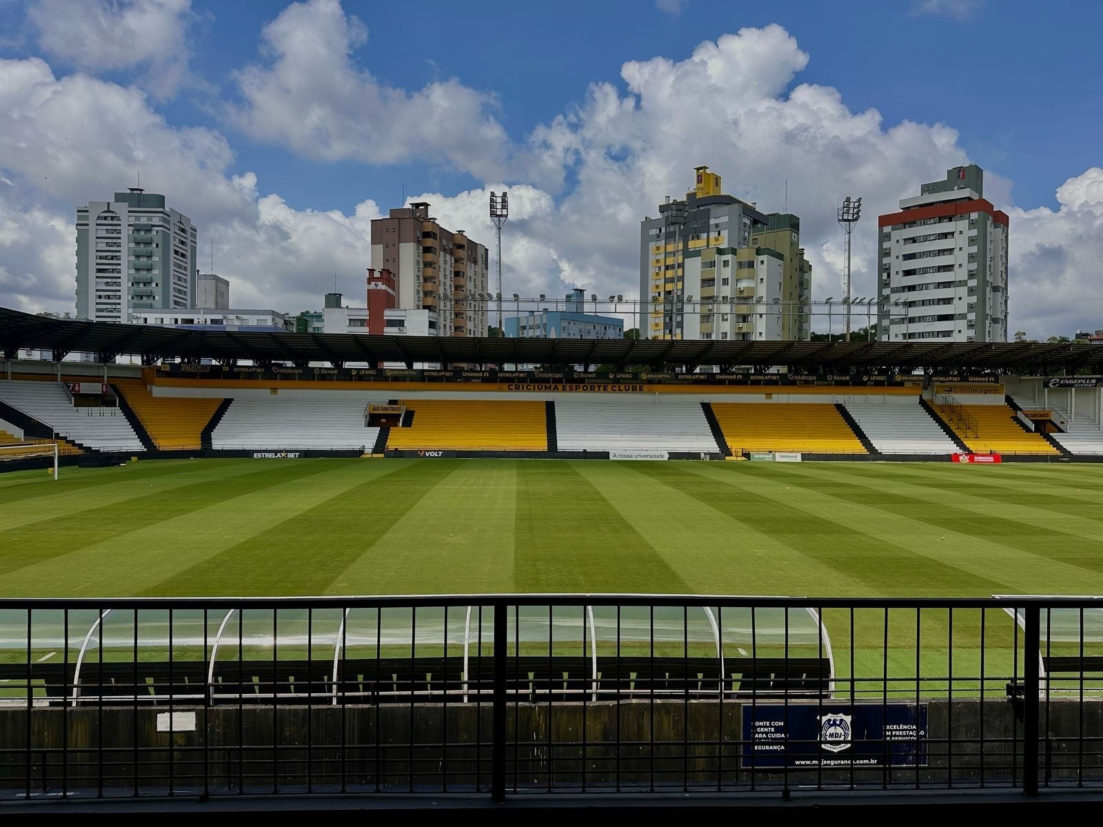Criciúma vence CRB e avança na Série B