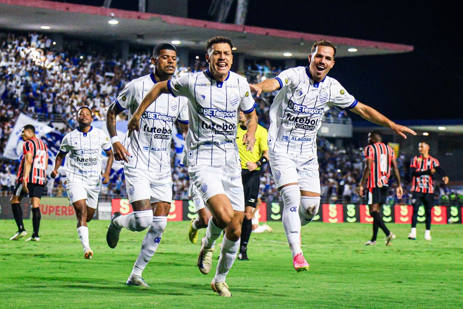 CSA avança na Copa do Nordeste após 15 anos