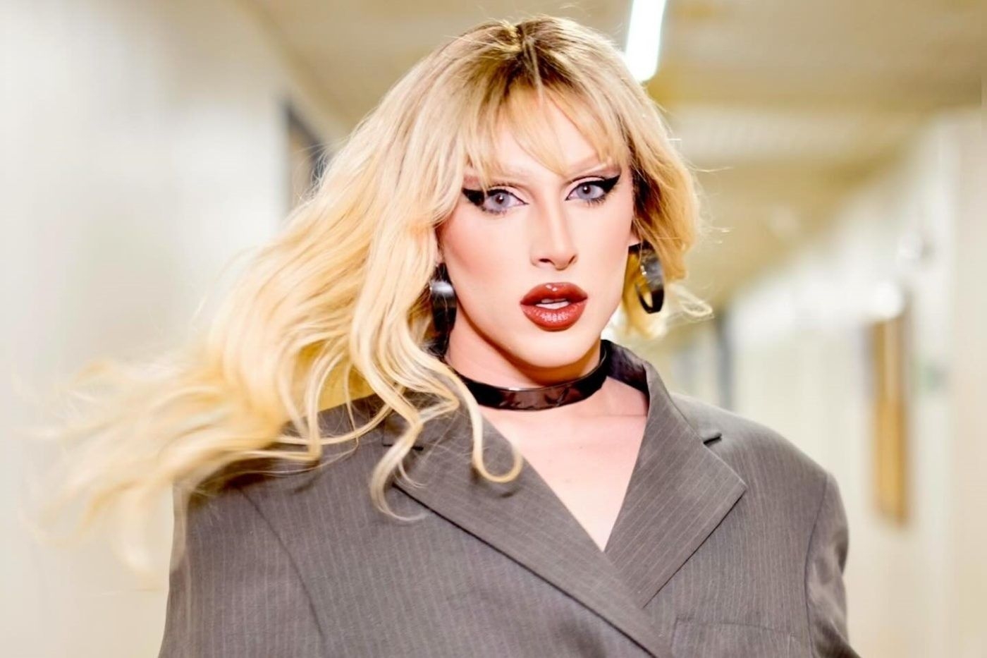 Universal Music Contrata Primeira Drag Queen para Artista