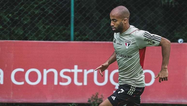 Escalação do São Paulo: Lucas fica de fora do duelo com o Fla, último jogo do ano