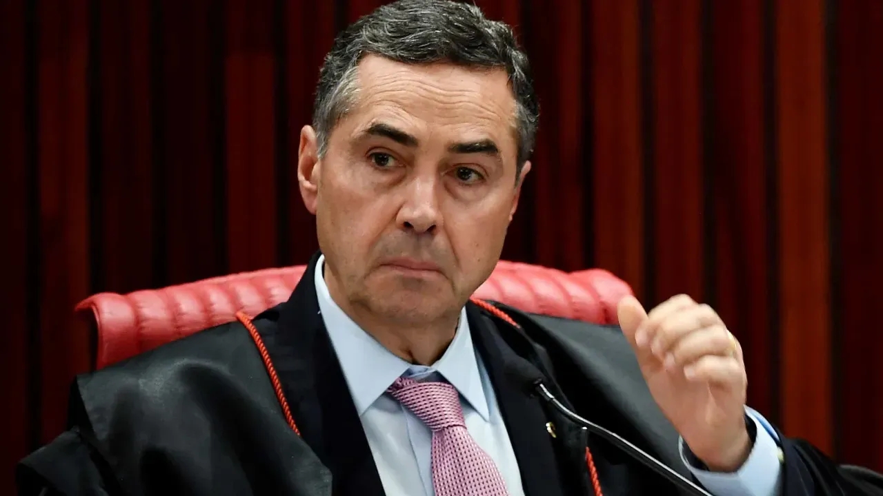 Barroso defende STF e critica Trump em carta contundente