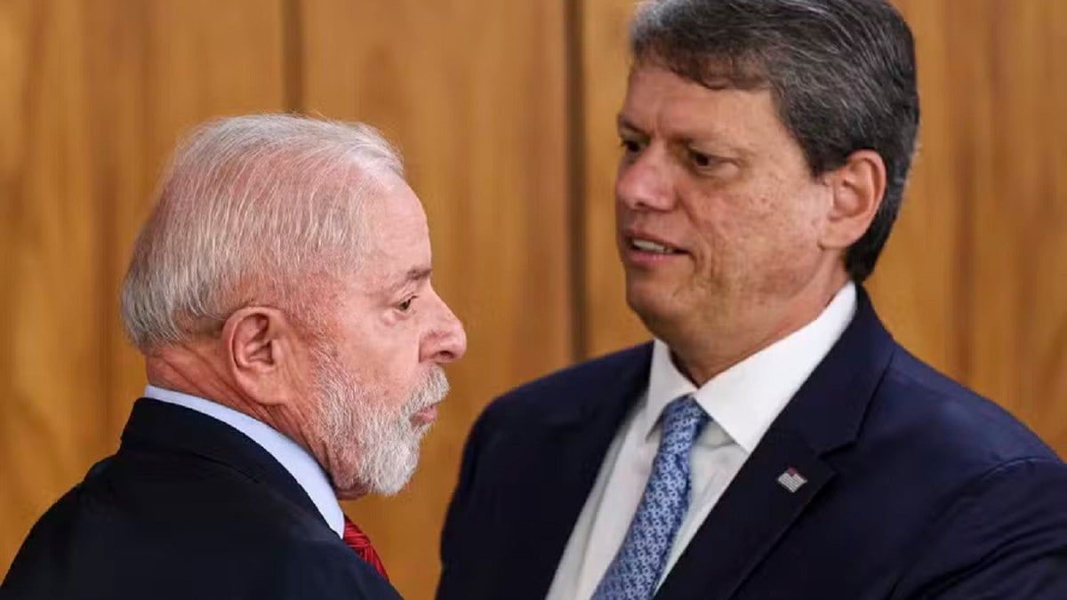 Tarcísio de Freitas critica tarifas de Trump sobre Brasil