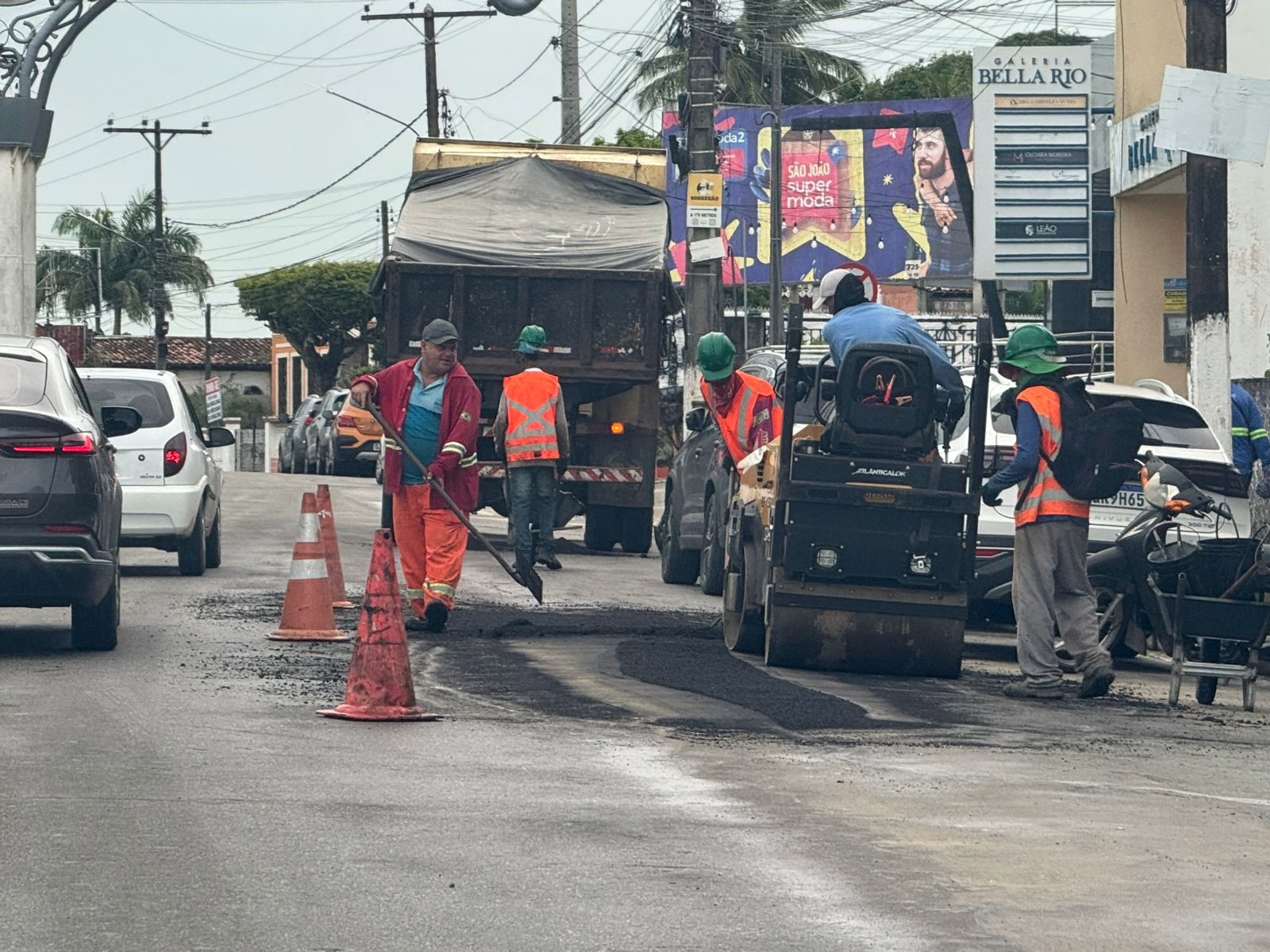 Início das obras de recuperação das vias em Penedo