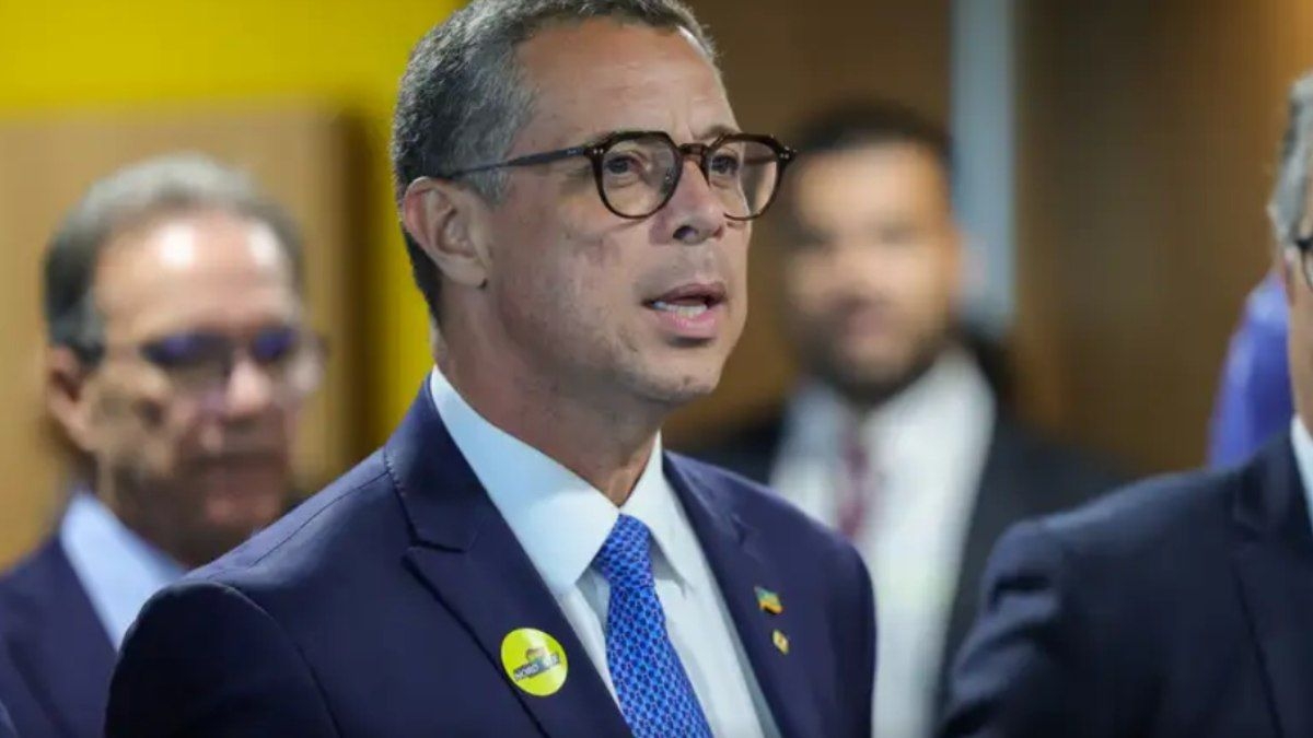 Mitidieri lidera com 46% na disputa pelo governo de Sergipe