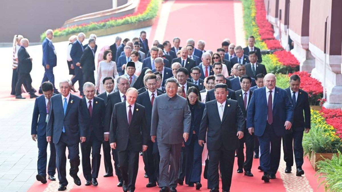 Putin e Xi Jinping discutem imortalidade e transplantes