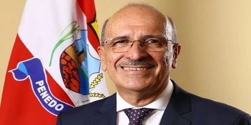 Reeleição de Ronaldo Lopes é uma decisão dos penedenses que enxergam bem, e ouvem bem