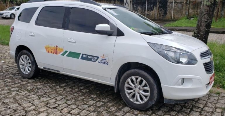 JHC sanciona lei do novo regulamento e redução de taxas para taxistas