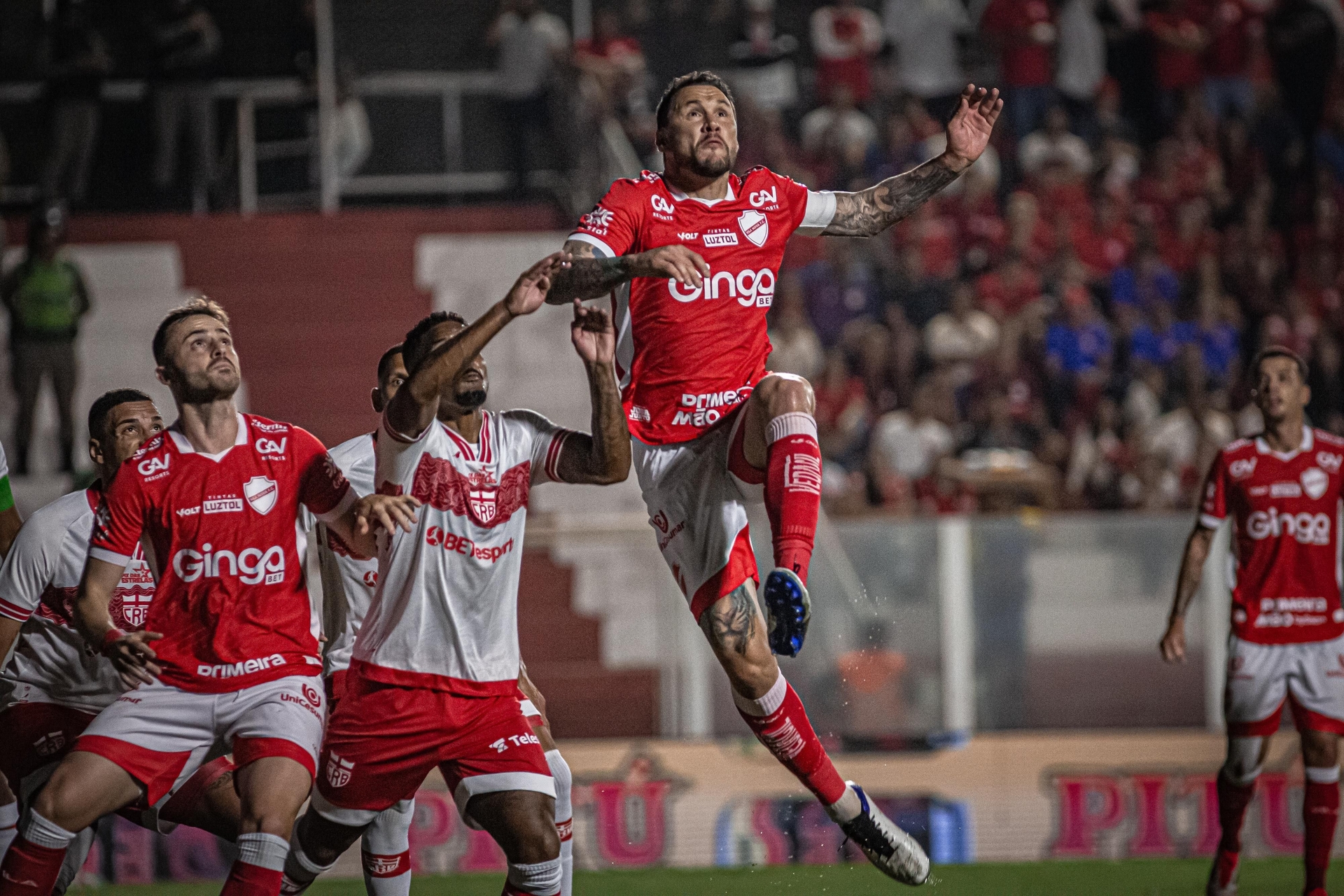 CRB sofre quinta derrota e cai para o 13º lugar