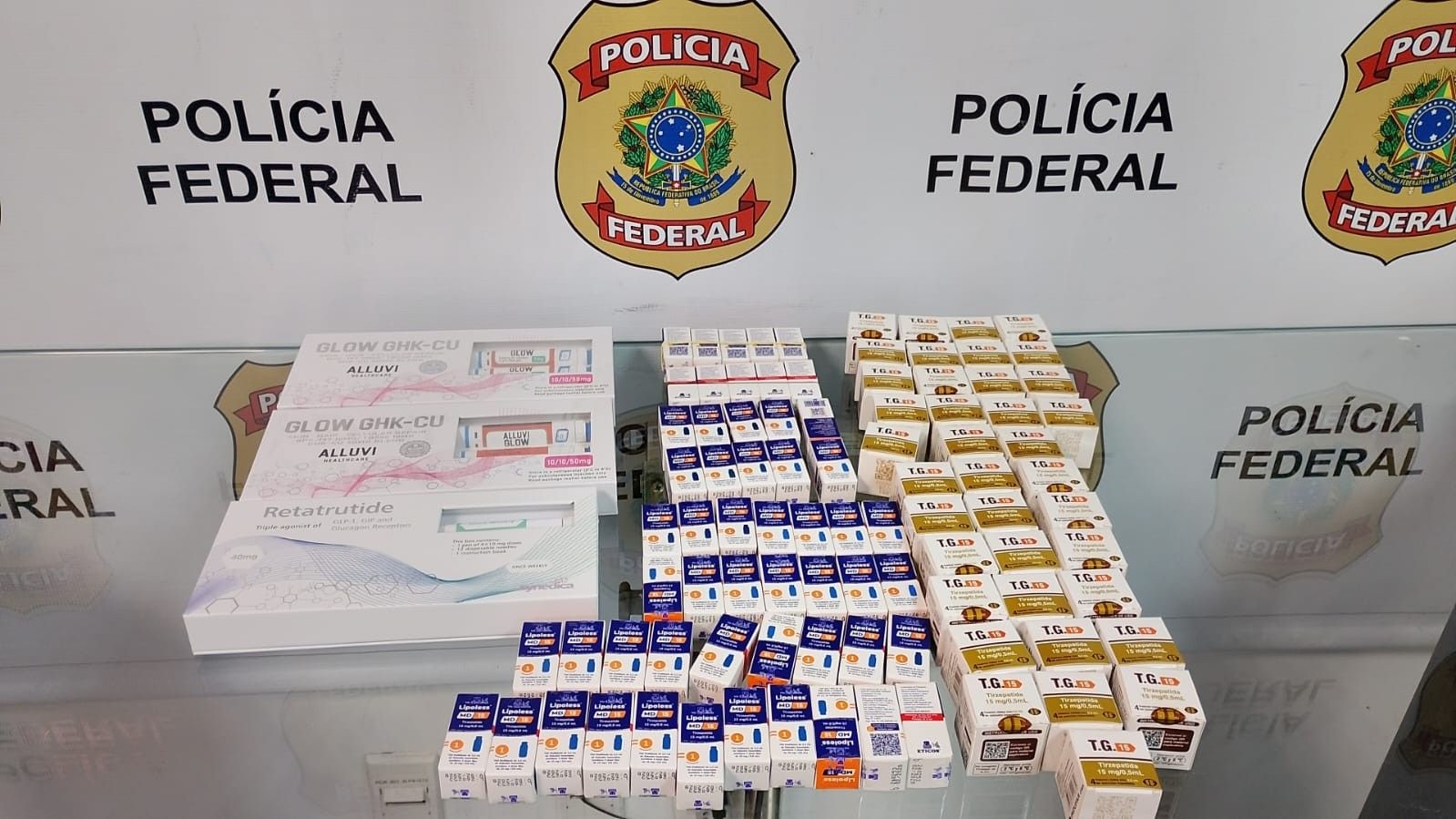Mulher presa por transportar anabolizantes e medicamentos ilegais