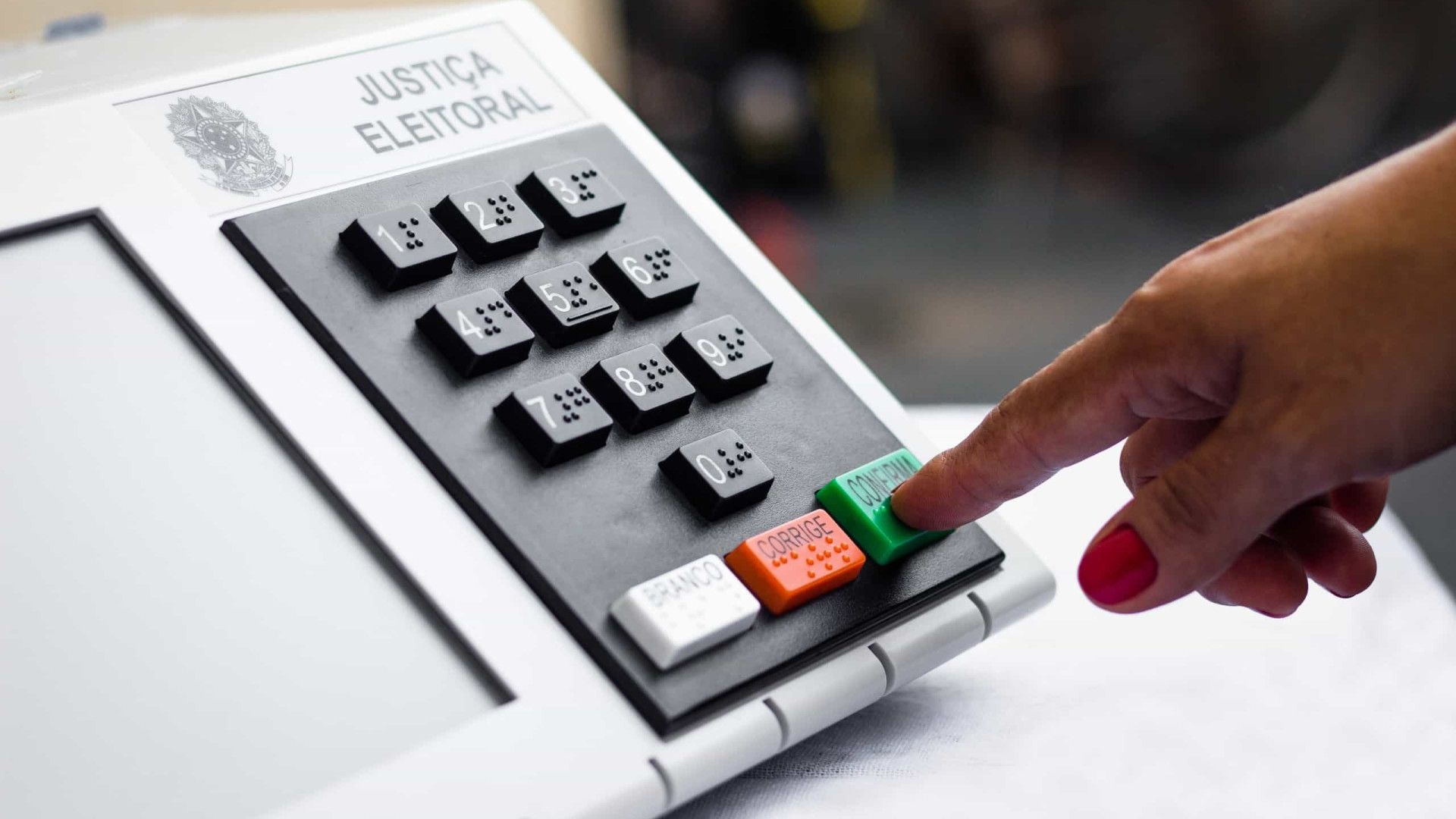 Maioria dos brasileiros é contra fim da reeleição, aponta Datafolha