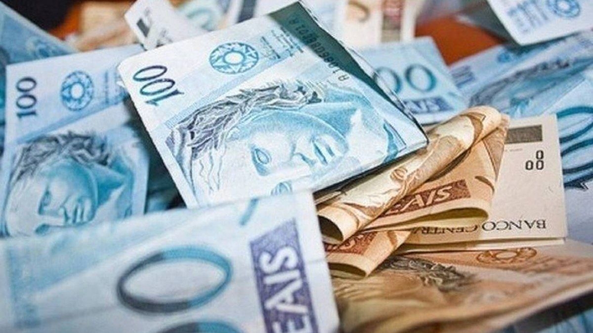 Salário mínimo pode ser de R$ 1.630,00 em 2026