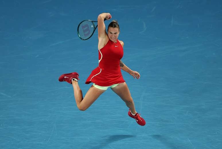 Sabalenka e Zheng vencem e definem final feminina do Australian Open
