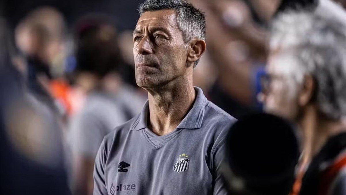 Santos demite Pedro Caixinha após derrota no Brasileirão