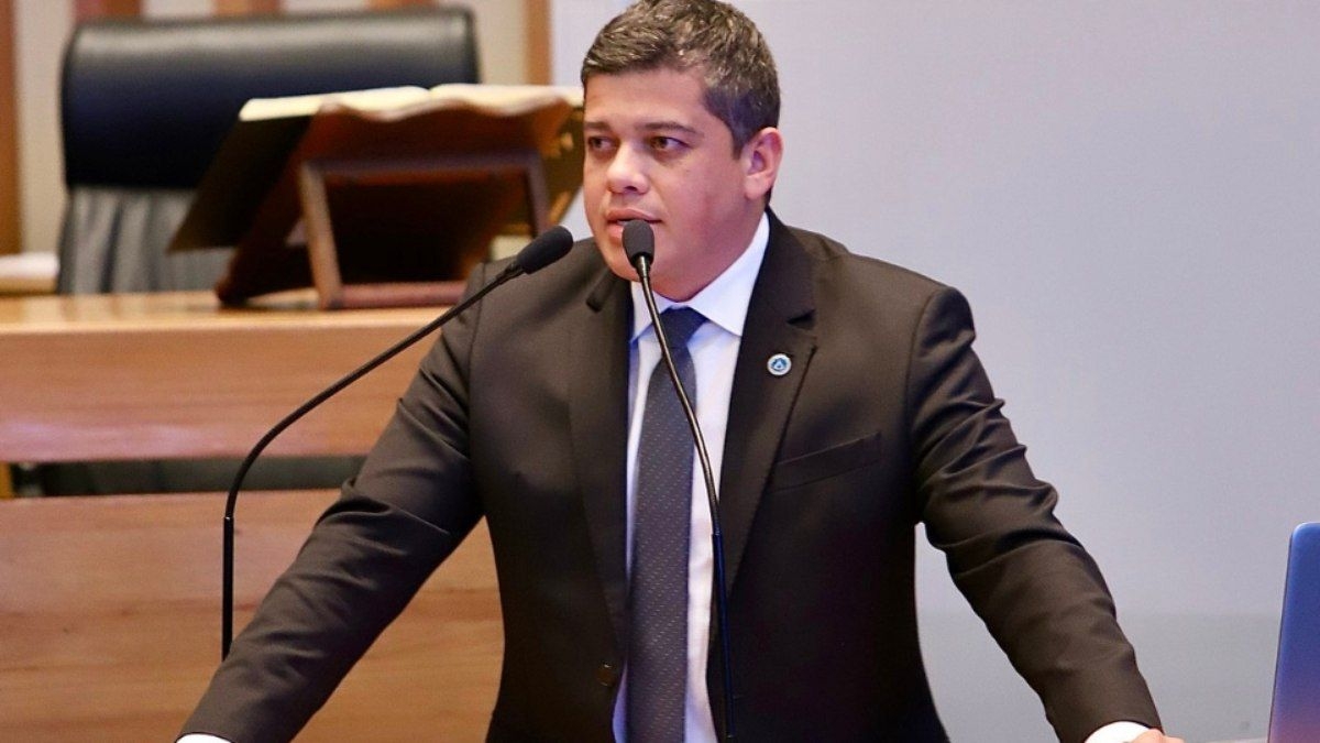 Daniel Donizet solicita licença do mandato na CLDF