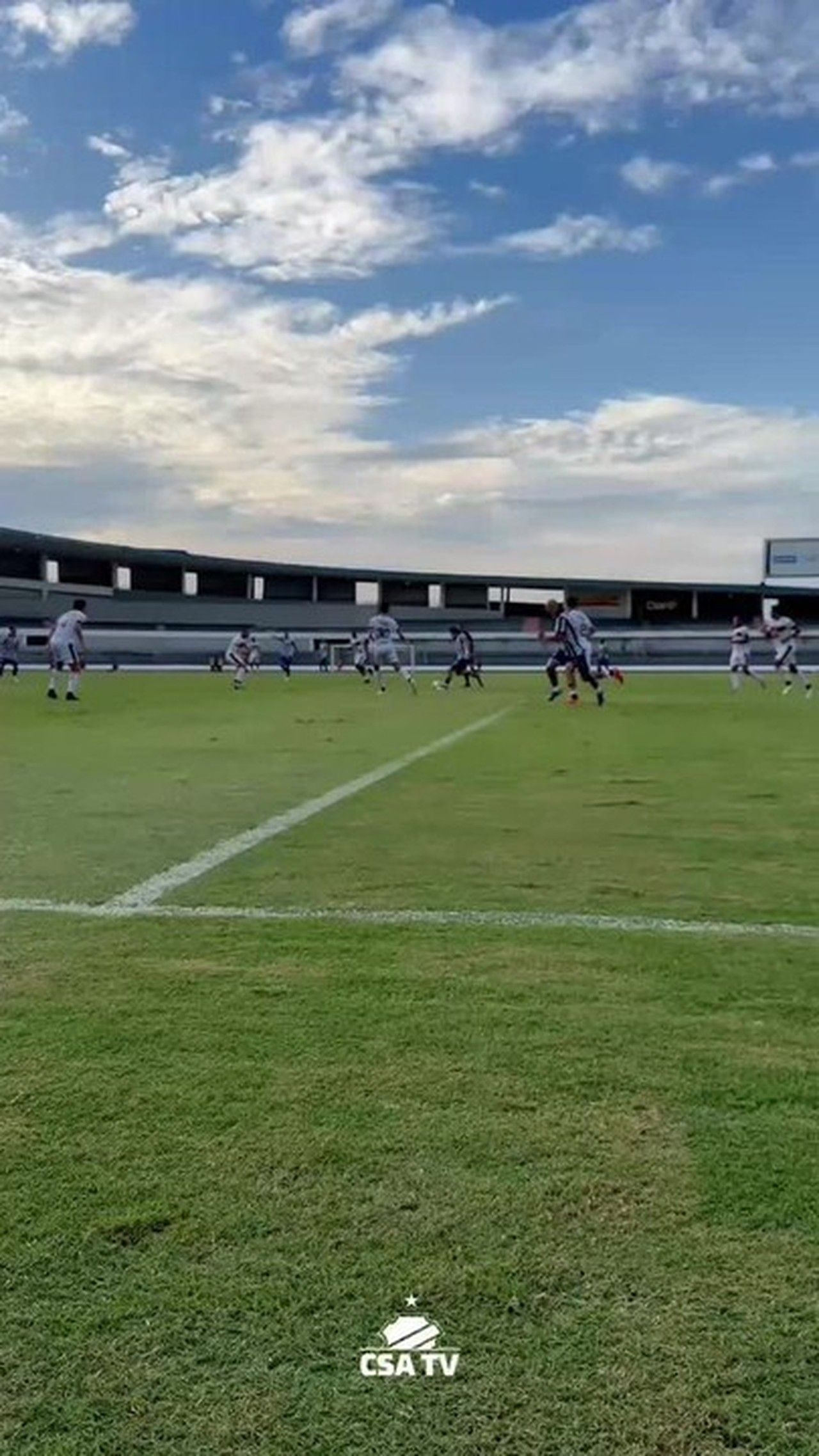 Higo comenta sobre pressão e desempenho do CSA na Série C