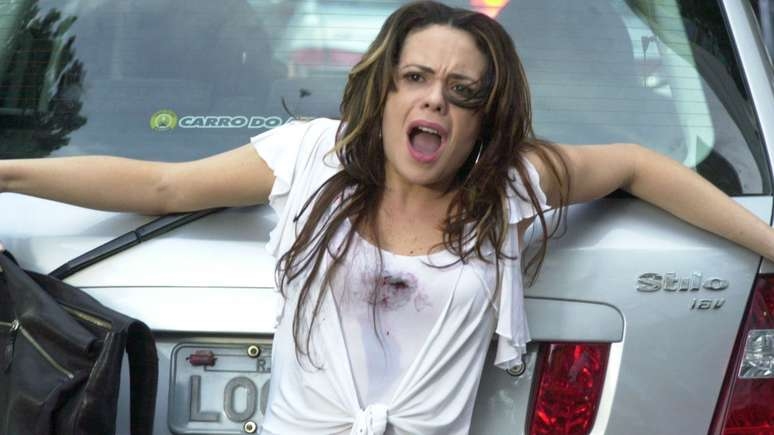 'Mulheres Apaixonadas': Fernanda morre em tiroteio e cumpre premonição de Salete