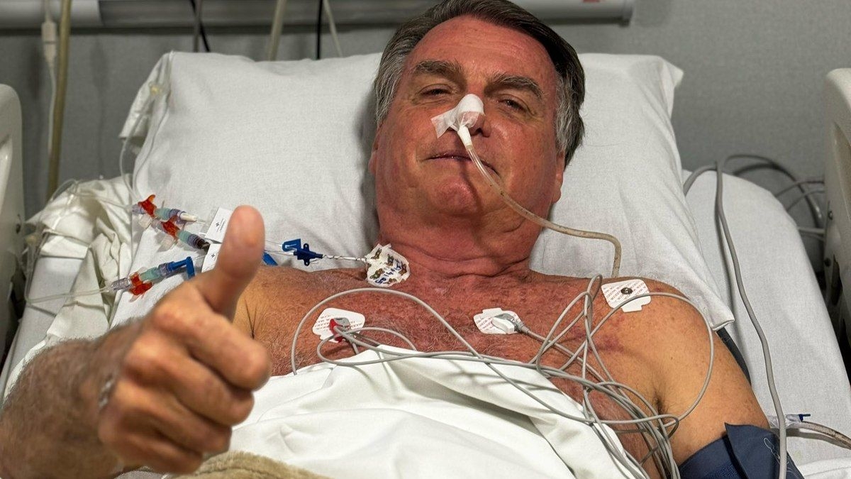 Bolsonaro apresenta alteração de pressão na UTI