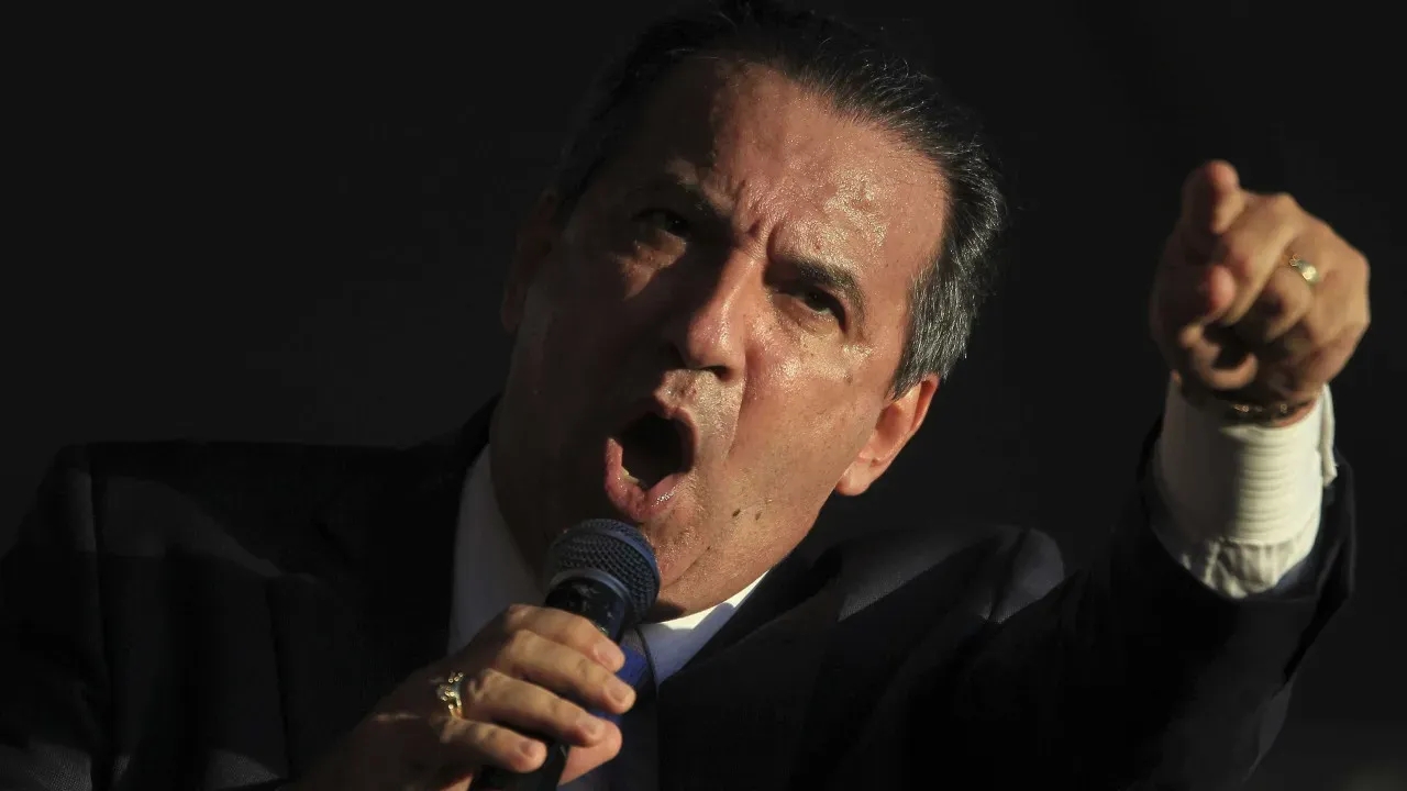 PF investiga Silas Malafaia por ligações com Bolsonaro