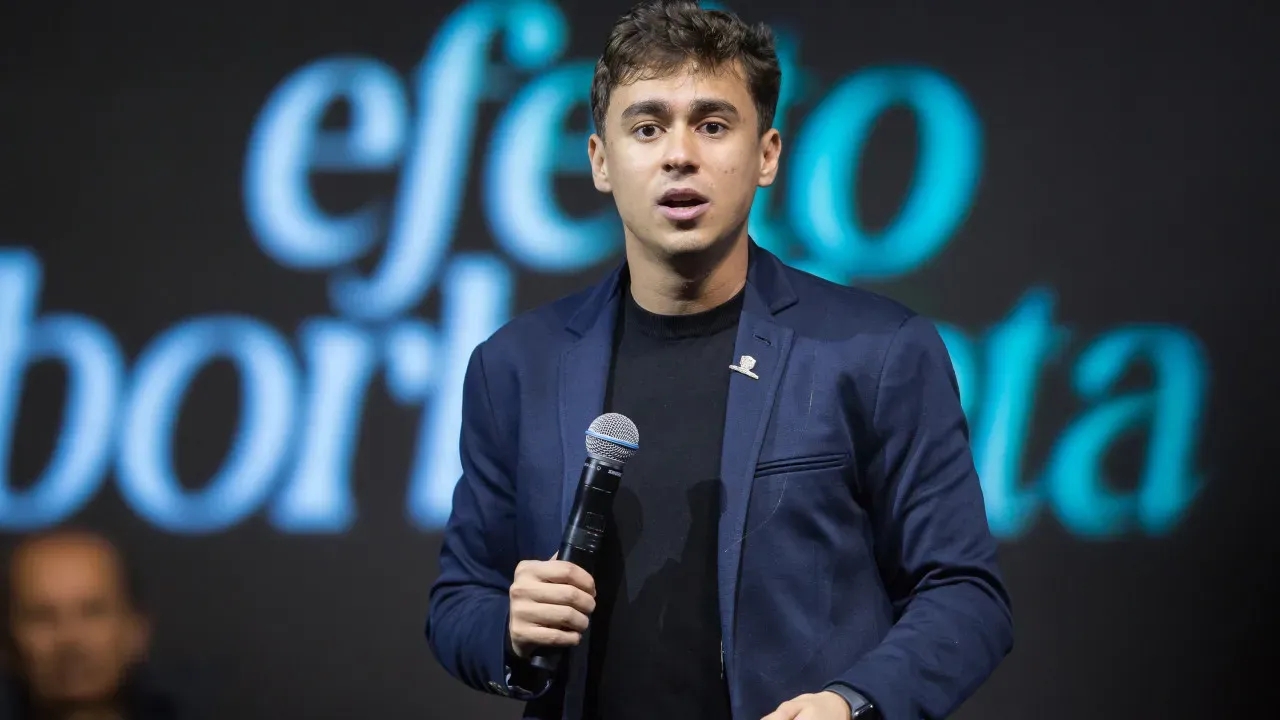 Nikolas Ferreira é condenado a pagar R$ 40 mil por transfobia