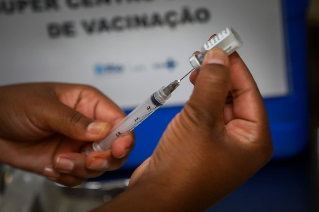 Suspensão da vacina do Butantan contra a dengue é anunciada