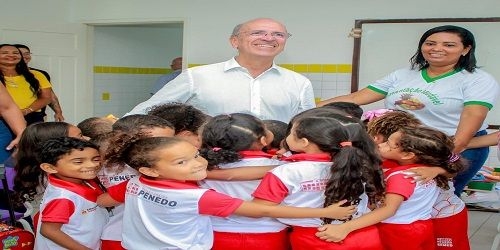 Prefeitura de Penedo avança 38 posições no ranking estadual de alfabetização das crianças