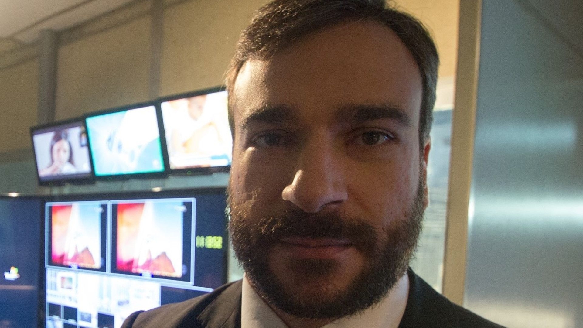 Novo chefe de polícia no Rio é influenciador digital e indicado por deputado ligado a miliciano