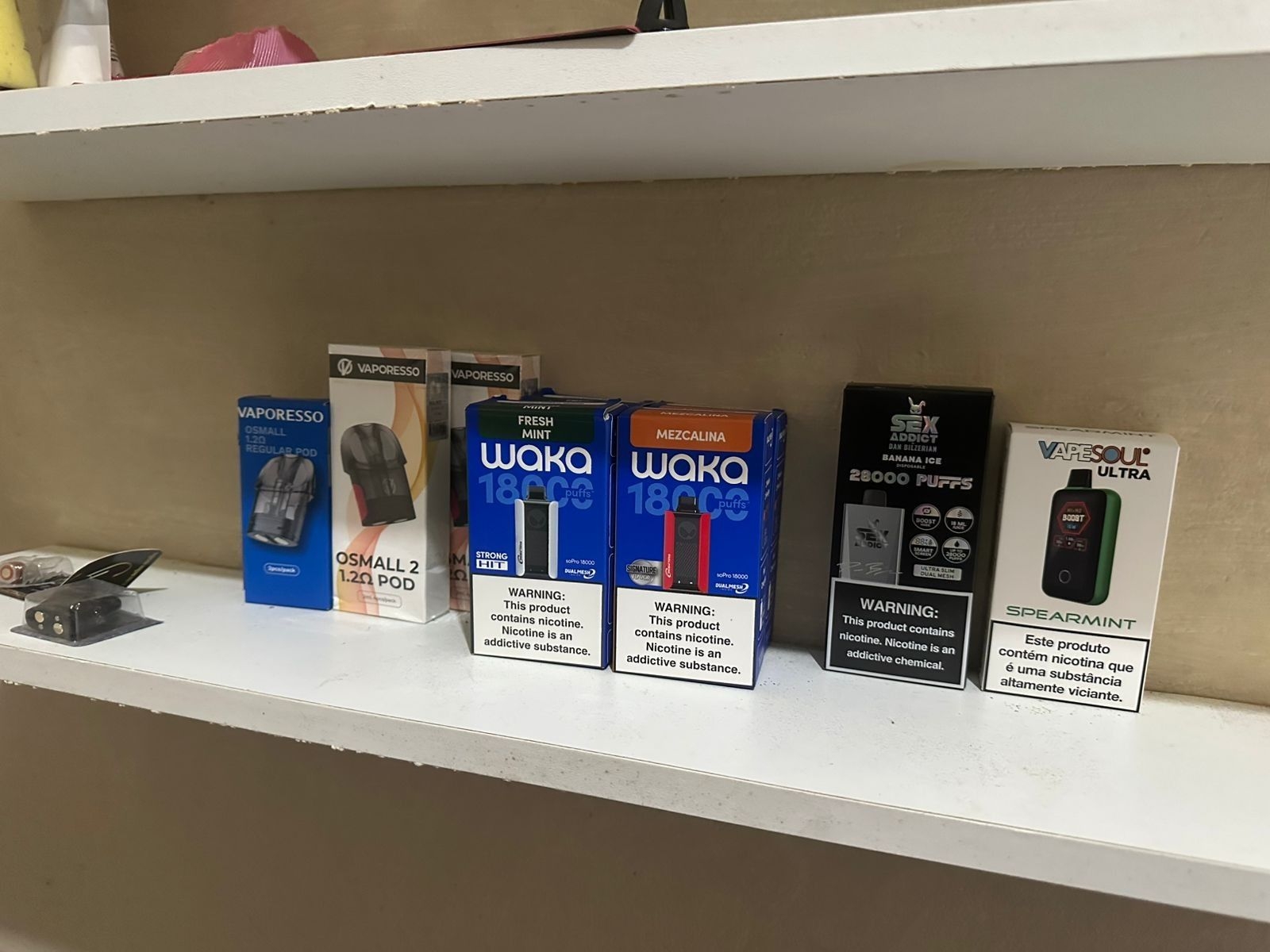 Polícia Federal investiga comércio ilegal de cigarros eletrônicos