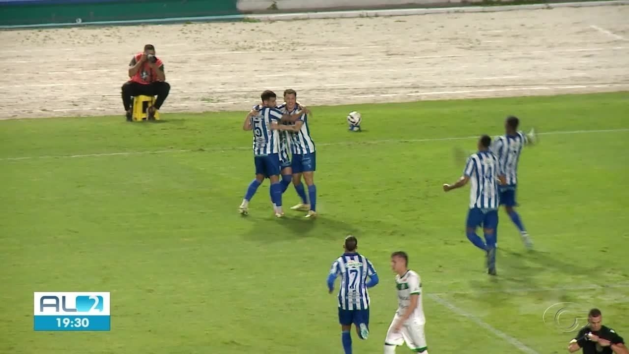 Betão celebra bom momento no CSA e conquista gols