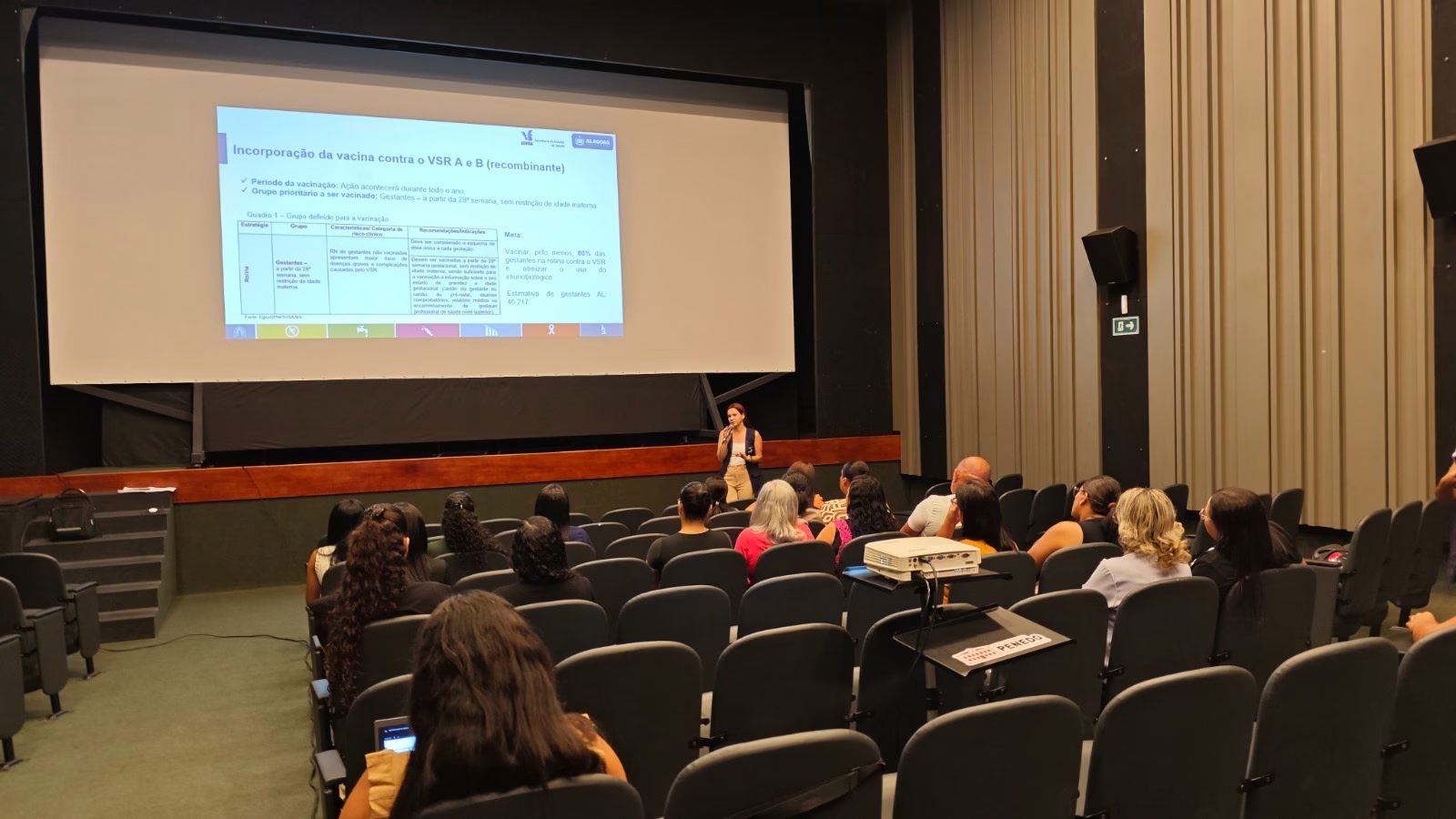 Penedo orienta enfermeiros sobre vacina contra bronquiolite