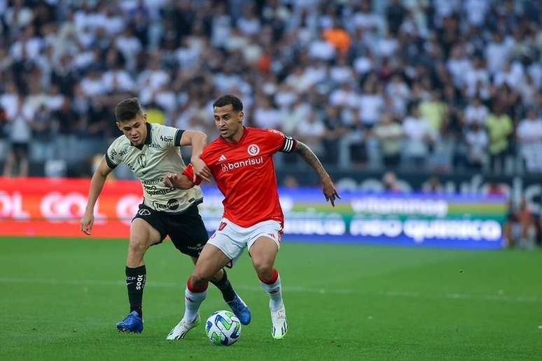 Mano avalia Corinthians 'fechando ciclo' e necessidade de reforços para 2024