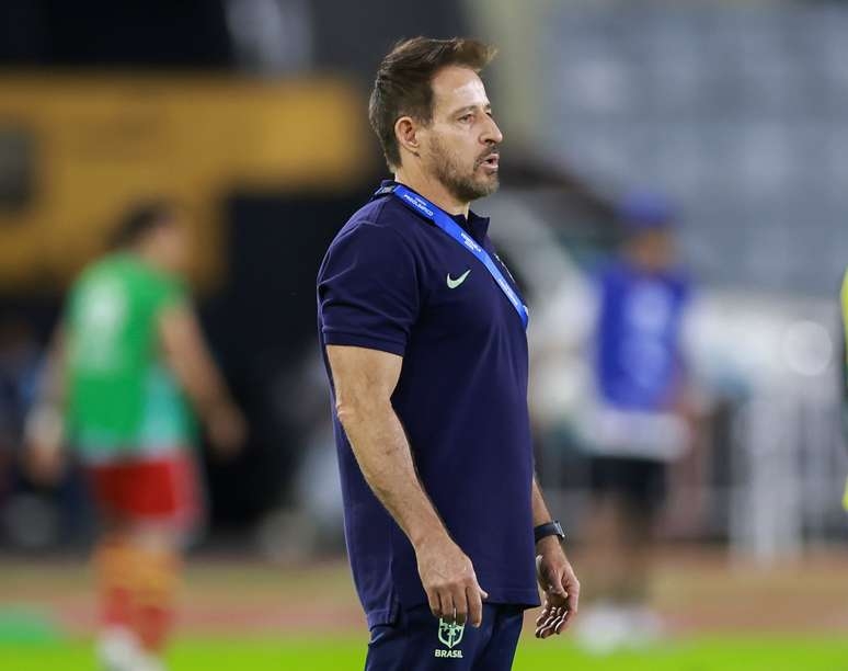 Ramon Menezes elogia evolução do Brasil contra a Colômbia: 'Crescimento vai vir naturalmente'