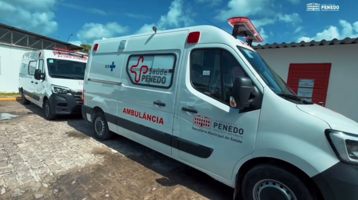 Penedo melhora atendimento com novas ambulâncias entregues