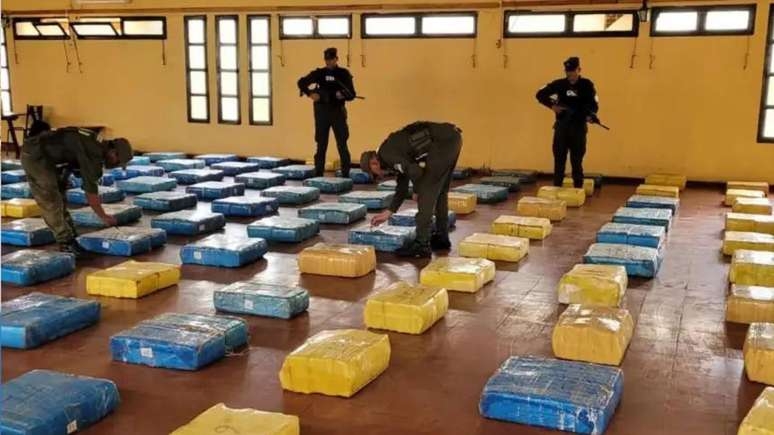 "Pacote duro" e "Velho da Bolsa": conheça os nomes inusitados das operações de Patricia Bullrich
