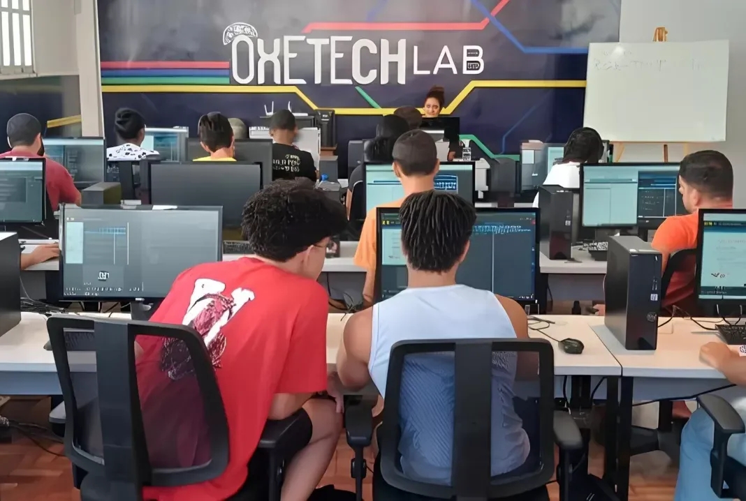 Laboratório OxeTech Penedo abre cursos gratuitos de informática básica e avançada