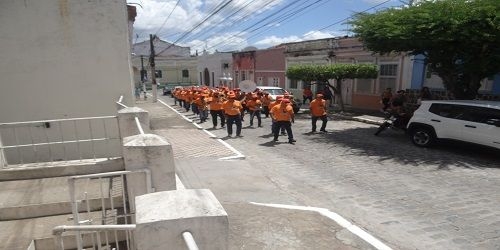 Seguindo o Brasil do Carnaval, Penedo, tudo é para depois do depois do Bom Jesus: Praça dos Artistas, doravante Praça Maestro Nelson Silva