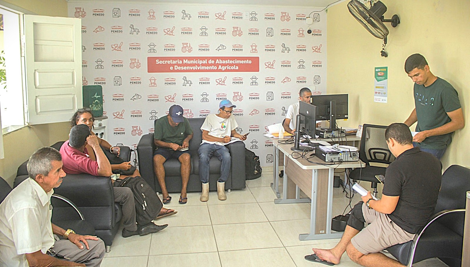 Cursos profissionalizantes gratuitos para atividades no campo em Penedo