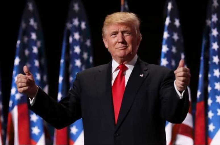 Trump xinga bispa de Washington de "nojenta" e exige pedido de desculpas