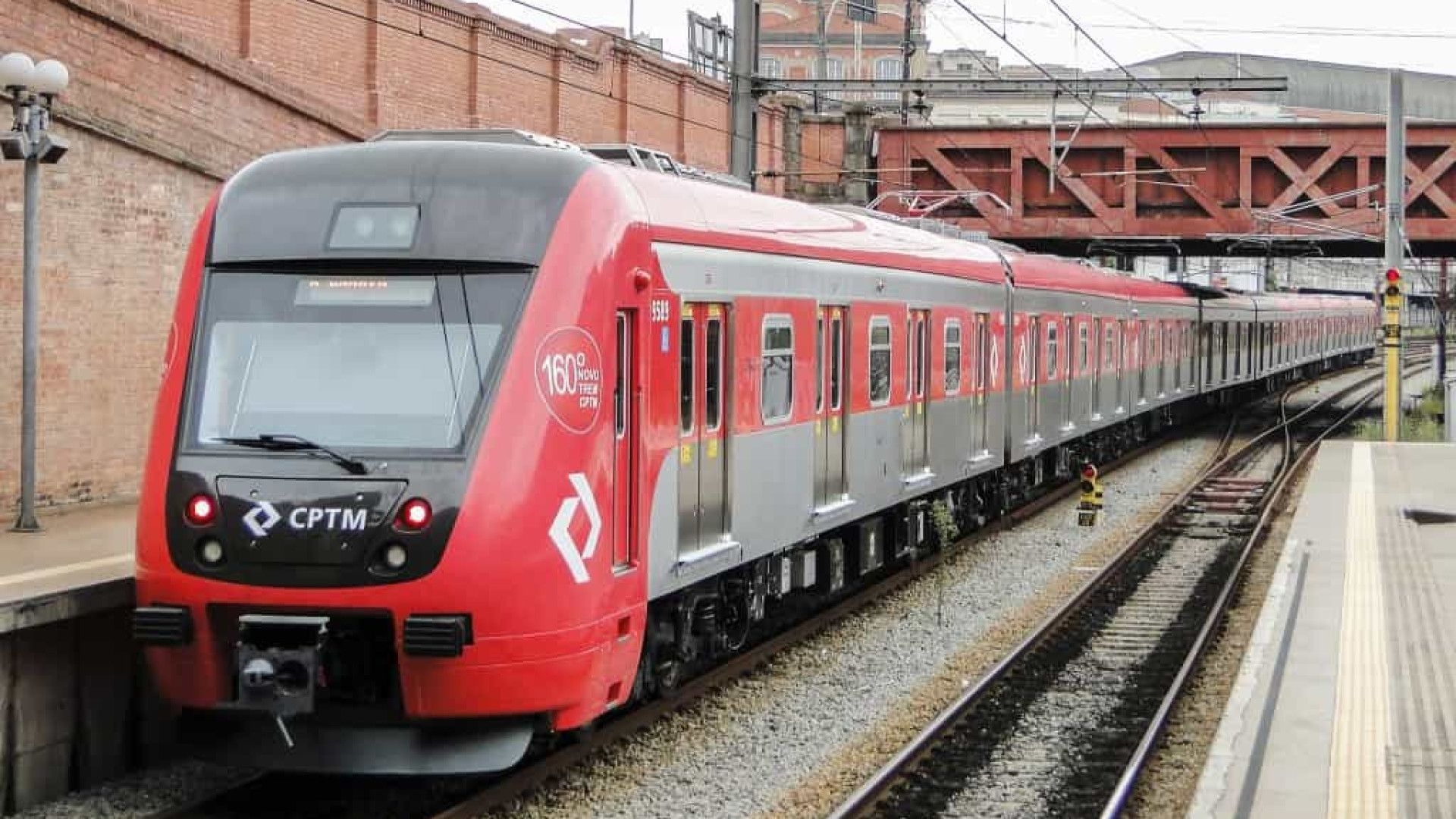 Trabalhadores encerram greve; metrô, CPTM e Sabesp voltam a funcionar nesta quarta (4)