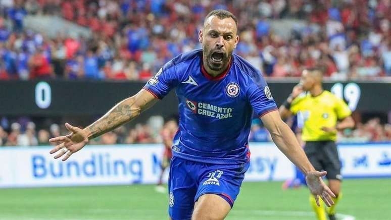 Fortaleza encaminha volta de Moisés