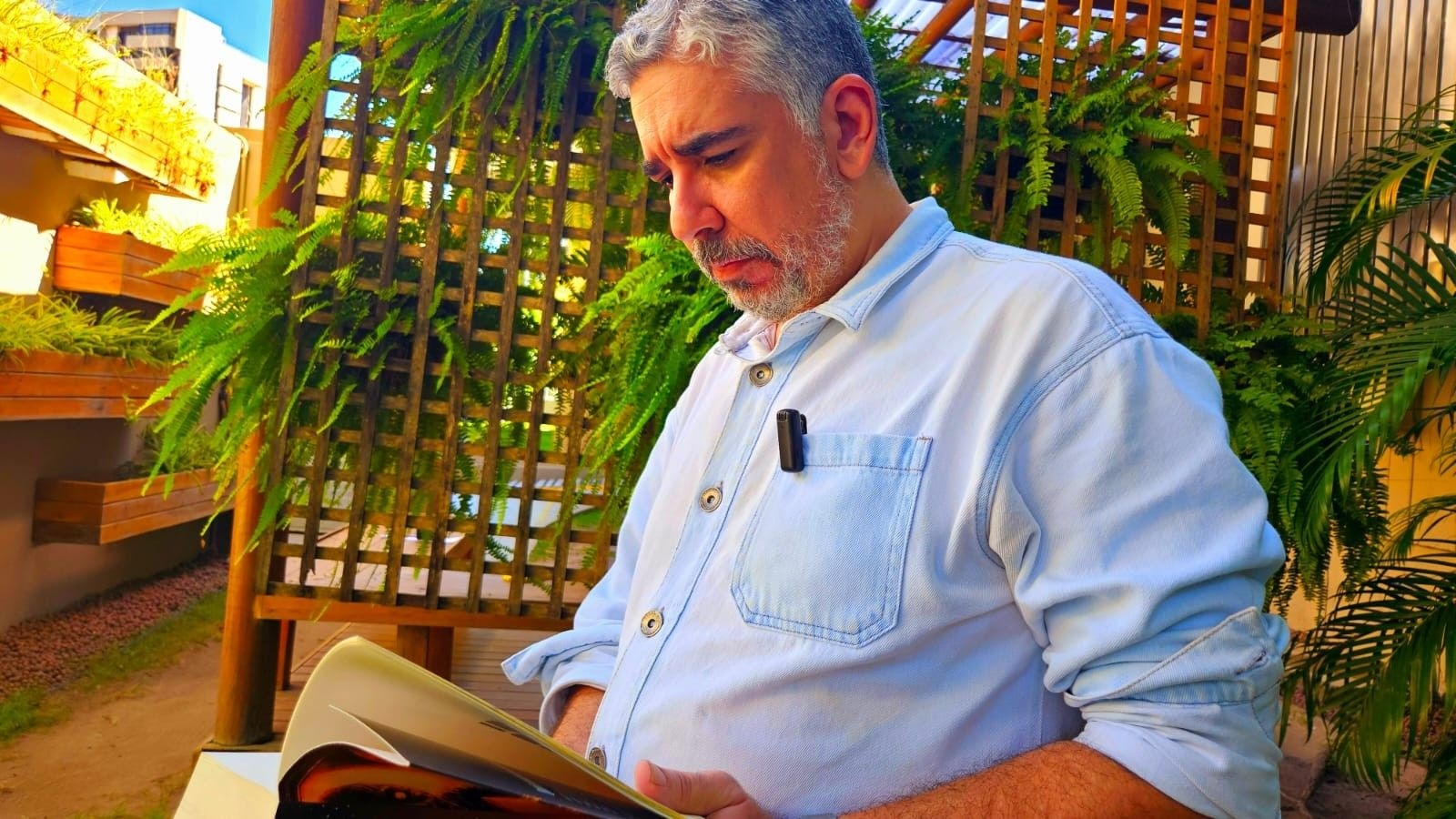 Victor Melo apresenta 'A Noite que Vive no Rei' em Alagoas