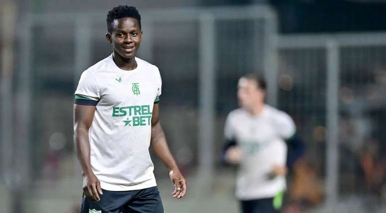 Cazares assina com o Santos para 2024