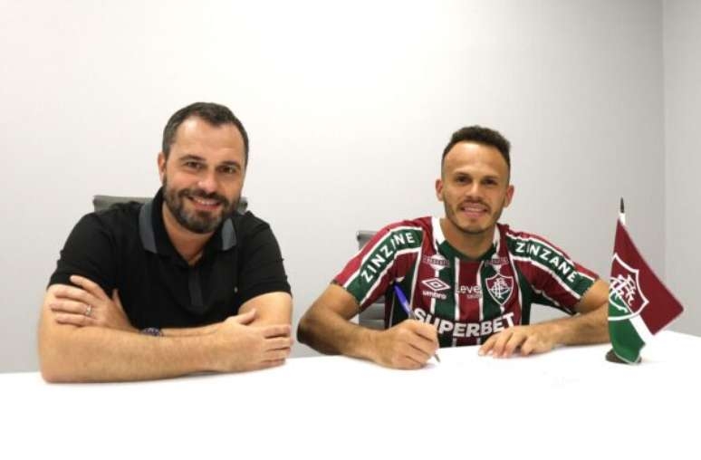 Fluminense anuncia a contratação de Renê