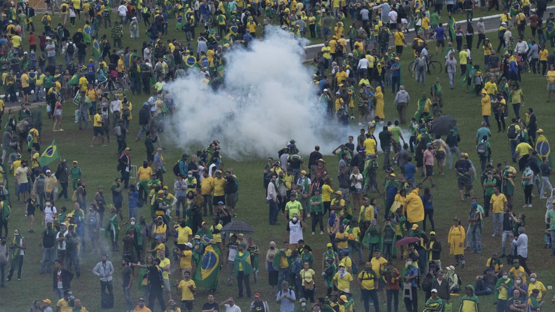 Ao menos 6 réus do 8/1 têm parecer da PGR por soltura e aguardam decisão de Moraes