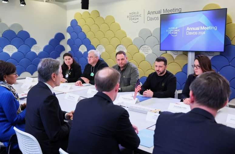 Rússia classifica reuniões de paz sobre Ucrânia como "inúteis" e diz que plano não pode ser bem-sucedido