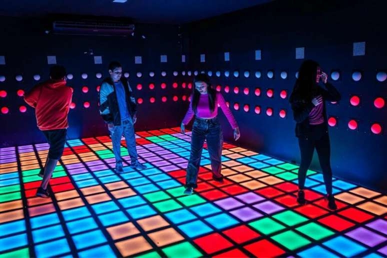 Arcade Haus com desconto: fliperama imersivo inédito no Brasil vai te fazer sentir dentro dp videogame! Garantia de diversão e risadas para toda a família!