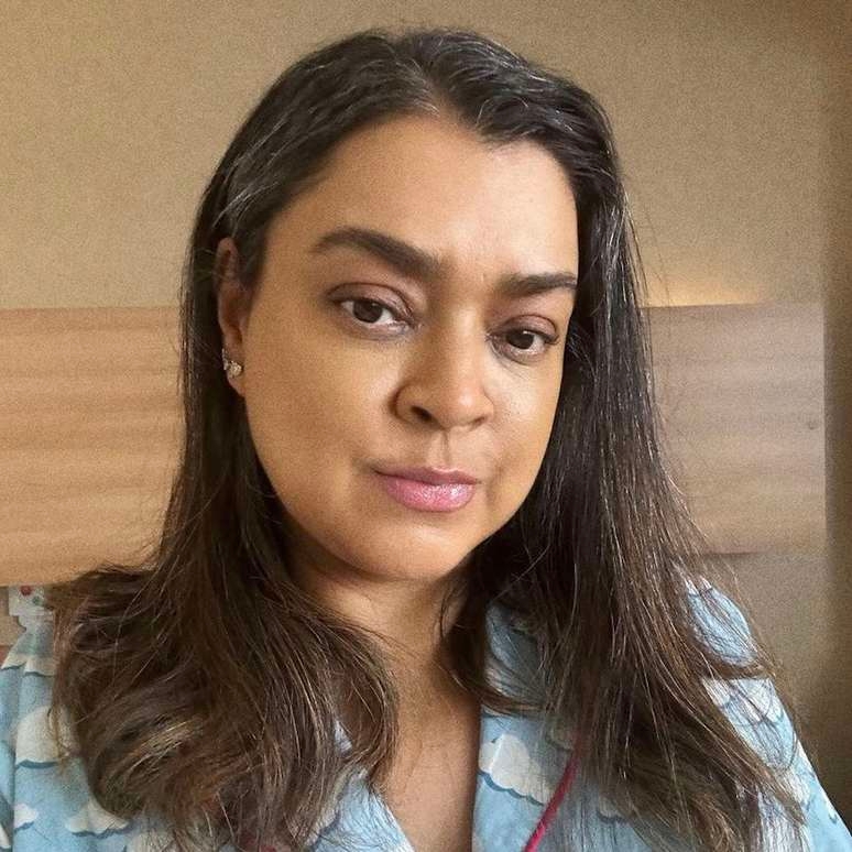 Preta Gil participa de casamento de Sabrina Sato e Nicolas Prattes por videochamada