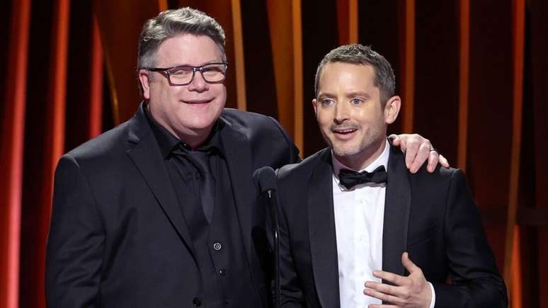 "Eu o joguei no fogo": Elijah Wood e Sean Astin revelam o que aconteceu com o prêmio desaparecido de O Senhor dos Anéis