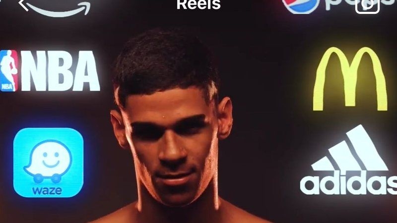 Quanto ganha o influenciador Luva de Pedreiro mensalmente